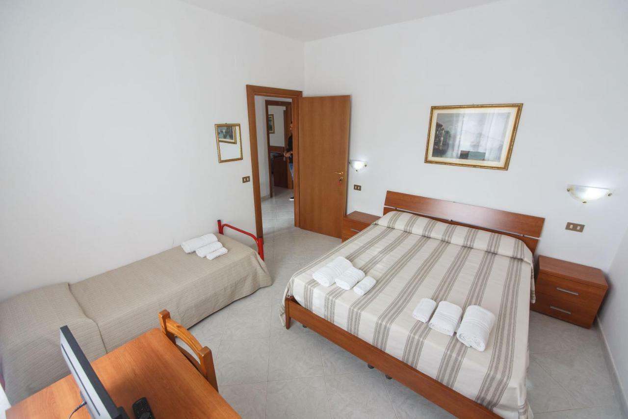 Апарт готель Casa Vacanze L'Orizzonte Вальдеріче Екстер'єр фото
